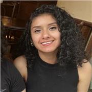 Profesora imparte clases de inglés (A1, A2, B1)